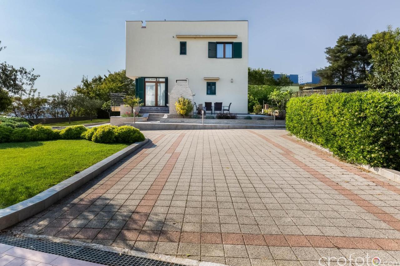 Villa Niko Kožino Exteriör bild